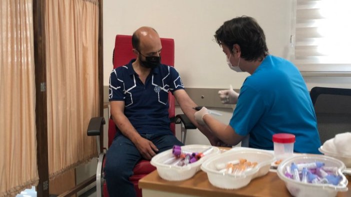 Yerli aşı gönüllülere uygulanıyor