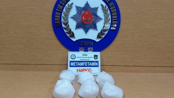 İzmir'de 3 kilo metamfetamin ele geçirildi