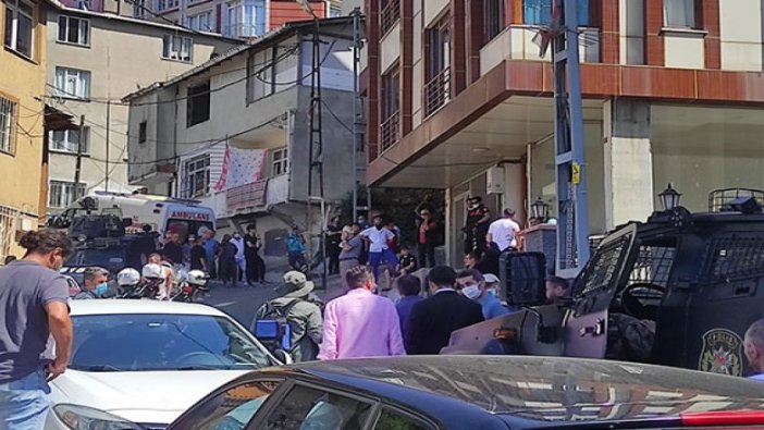 Beyoğlu'nda silahlı çatışma