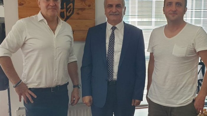 İYİ Partili Ahmet Çelik'ten Oda TV'ye ziyaret