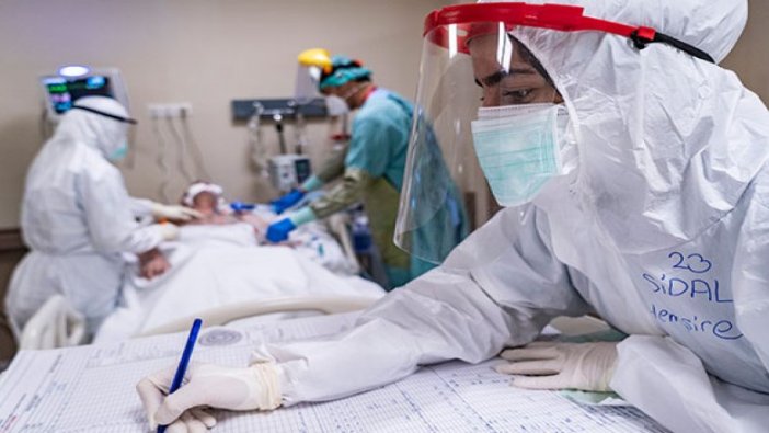 Koronavirüs salgınında günlük vaka sayısı 17 bin 332 oldu