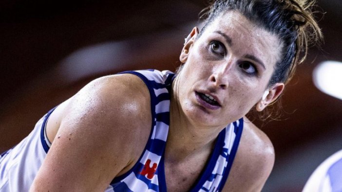 Fenerbahçe'nin yeni transferi Helena Ciak sağlık kontrolünden geçemedi