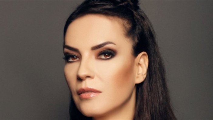 Yeşim Salkım'ın acı gününü sosyal medyadan paylaştı