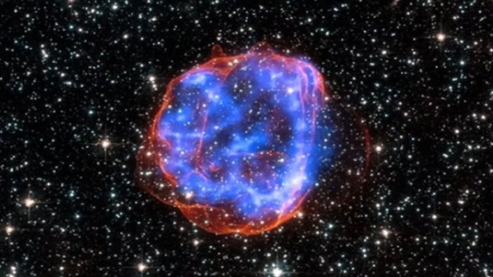 Ölü bir yıldızla canlı bir yıldızın çarpışması sonucu yeni bir tür supernova doğdu
