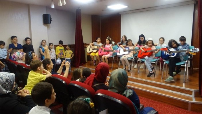 Çocuklar atölyelerde  yeteneklerini geliştirdi