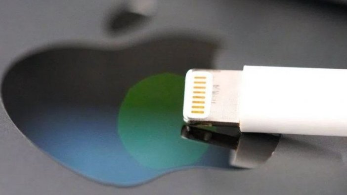 AB, Apple’a "dur" dedi