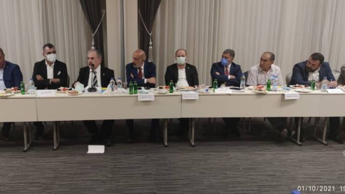 İYİ Parti, Diyarbakır’da STK ve oda başkanlarını dinledi