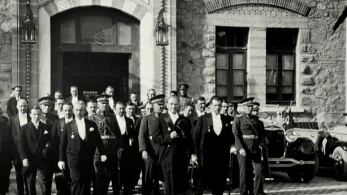 CUMHURİYETİN 98. YILI KUTLU OLSUN