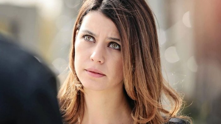 Beren Saat’in yeni imajı Selena Gomez’e benzetildi