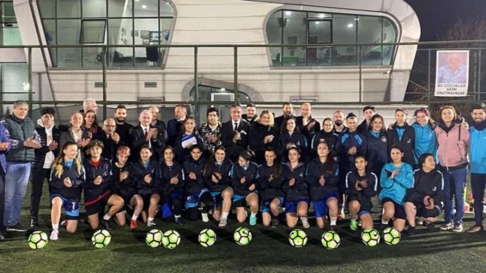 Zeytinburnu’nun güneş gibi garlayan kızları var