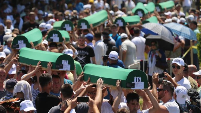 Srebrenitsa'nın 71 kurbanı daha toprağa verildi