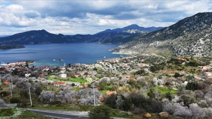 Marmaris'te icradan satılık dükkan