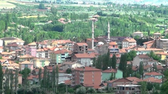 Doğanşehir'de icradan satılık dükkan