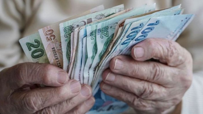 Bankalardan emekliye ek ödeme