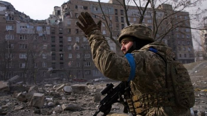 Ukrayna Devlet Başkanı Zelenski: Mariupol direnmeye devam ediyor