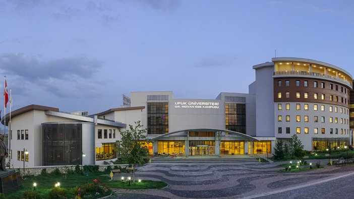 Ufuk Üniversitesi ilanı duyurdu