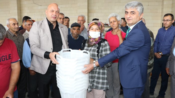 Manisalı çiftçilere destek başladı