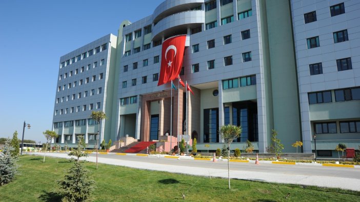 Balıkesir Üniversitesi 17 personel alacak