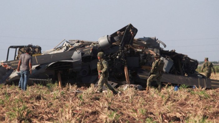 Meksika’da askeri helikopter düştü: 14 ölü