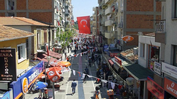 İzmir'de icradan satılık dükkan