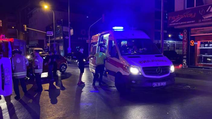 Ümraniye’de iki otomobil çarpıştı: 2 yaralı