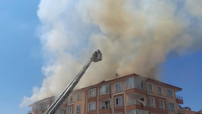 Ankara’da çatı yangını