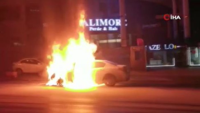 E-5’te otomobil alev aldı