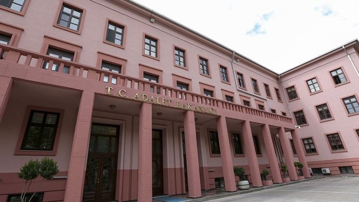 Adalet Bakanlığı bin 500 Hakim ve Savcı adayı alıyor