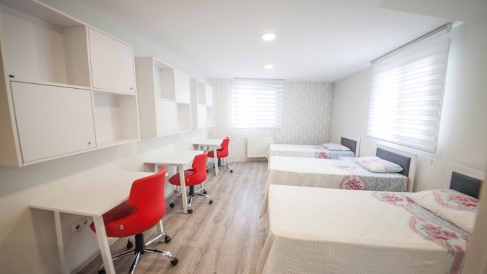 Fahiş fiyatların ardından bakanlıktan özel yurtlara düzenleme