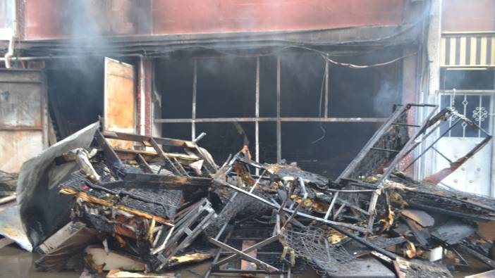 Depoda yangın çıktı. Alevler her yeri sardı