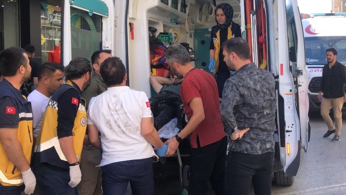 Sokak ortasında silahlı saldırı: 2 yaralı