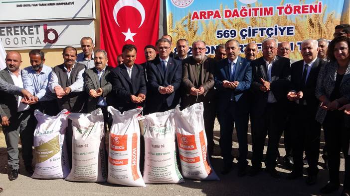 Van'da 569 çiftçiye sertifikalı arpa tohumu dağıtıldı