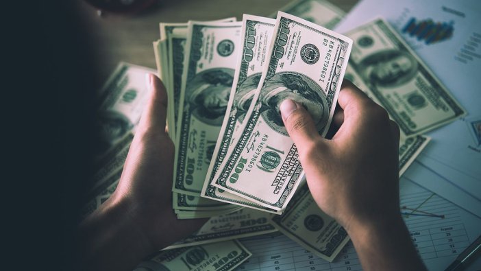 Dolar rekora koşuyor