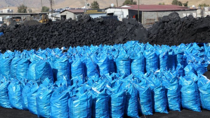 Kömür fiyatlarında rekor artış. Vatandaşlar ne yakacak
