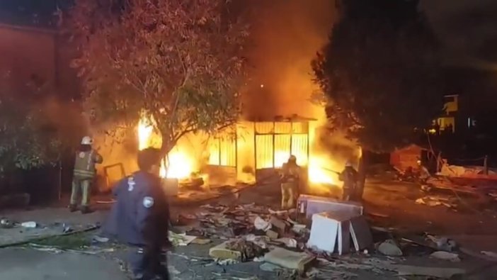 Çekmeköy’de korkutan yangın