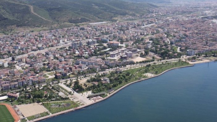 Kocaeli'de icradan satılık tarla