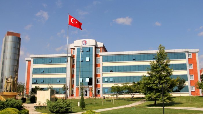 Çanakkale Onsekiz Mart Üniversitesi 76 akademik personel alacak