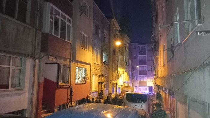 Beyoğlu'nda  korkunç cinayet. Sesleri duyan koştu