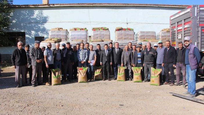 Afyonkarahisar’da çiftçilere tohum desteği