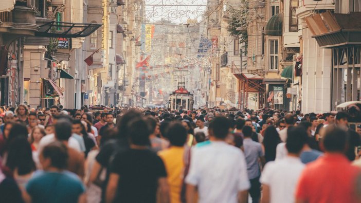 Dünya nüfusunda patlama: 8 milyara ulaştı