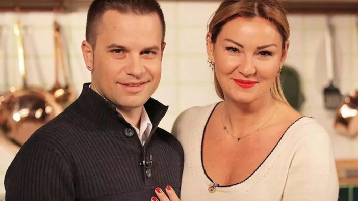 Pınar Altuğ ve Yağmur Atacan çifti sahte hesaplara karşı uyardı