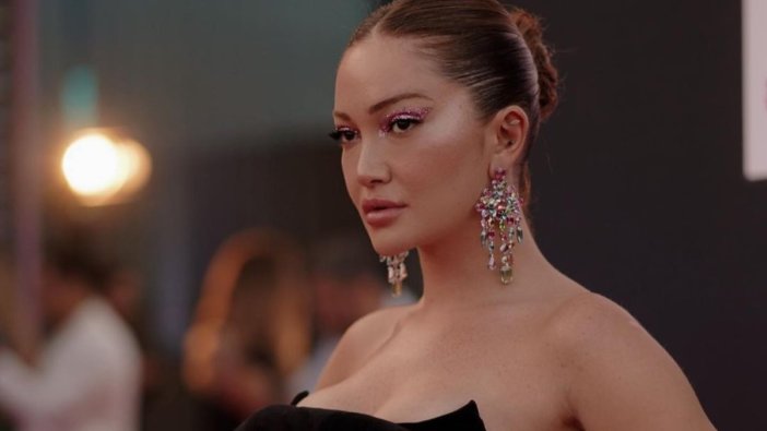 Fenomen Danla Biliç eski sevgilisine gönderme yaptı