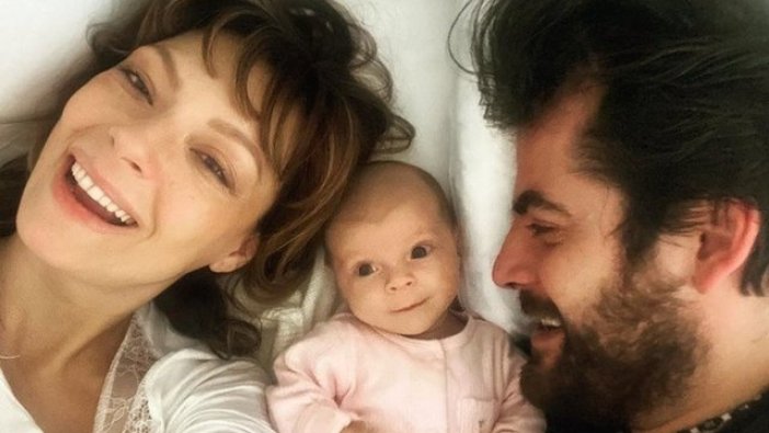 Özge Özder: Ailece domuz gribi olduk