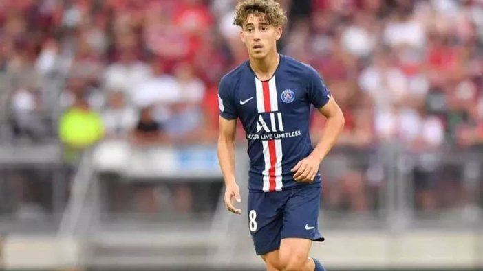 Beşiktaş eski PSG'li oyuncuyu gündemine aldı