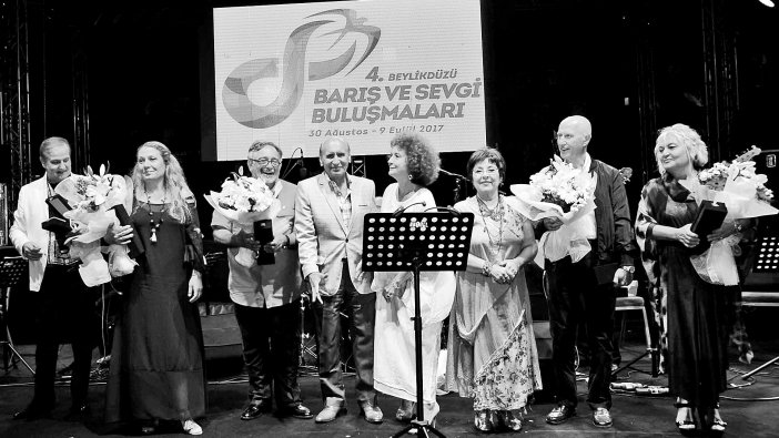 4. Barış ve Sevgi Buluşmaları tüm çoşkusuyla devam ediyor