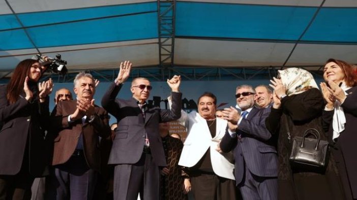 Cumhurbaşkanı Erdoğan'ın  Urfa mitinginde konuşan İbrahim Tatlıses'in ne demek istediği anlaşılamadı