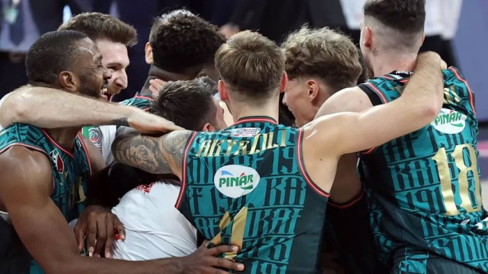 Basketbolda nefes kesen maç! Pınar Karşıyaka uzatmalarda Anadolu Efes'i devirdi