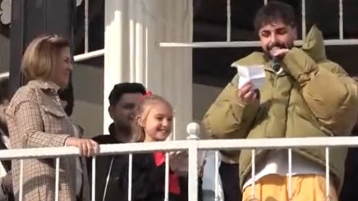 Rapçi Sefo ''Başkan olursam Sefo'yu getireceğim'' diyen çocuk hayranını kırmadı
