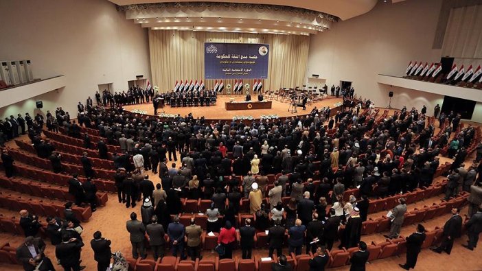 Irak Meclisi'nden referandum kararı