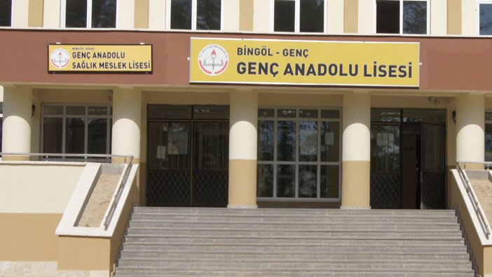 Anadolu Lisesi'nde cinsiyetçi referandum